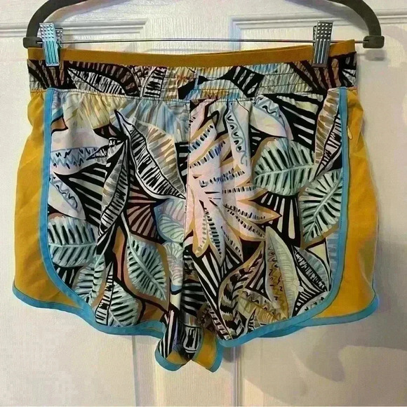 Tek Gear Floral Tropical Jungle Print Athletic Shorts Size Large - Picture 1 of 4